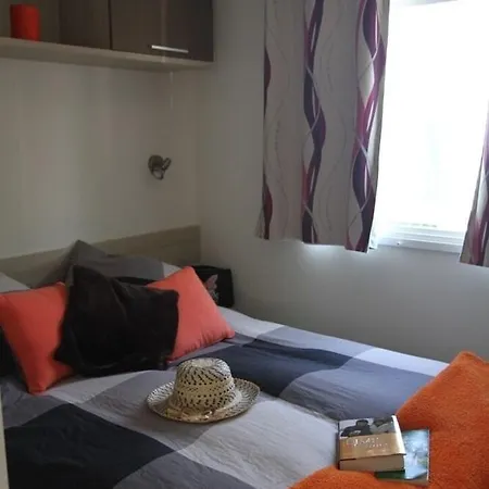Campsite La Pinede Camping 4*