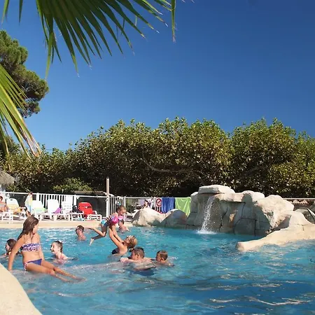 La Pinede Camping 4*