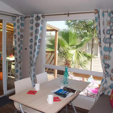 La Pinede Camping 4*