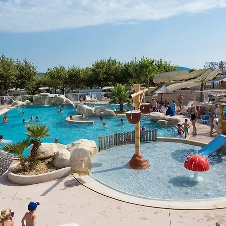 La Pinede Camping 4*