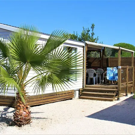 La Pinede Camping 4*